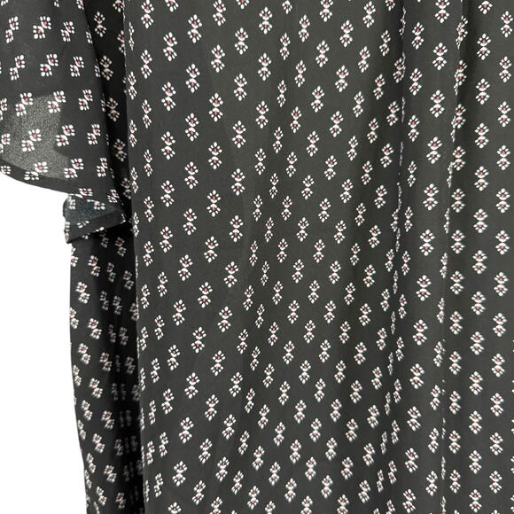 Torrid Harper Short Sleeve Georgette Black Print Flutter Sleeve Top Shirt sz 3X - Picture 11 of 16